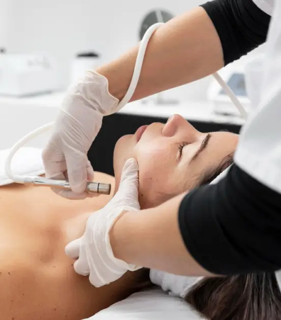 Philly Wellness Center, a cosmetic treatment center in Philadelphia, offers holistic aesthetic solutions using advanced technology. Get facials, hair therapies and more.