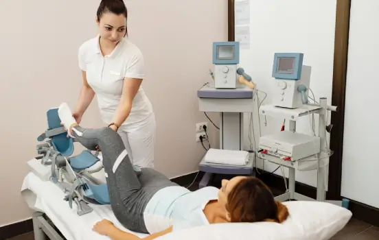 SoftWave treatment session at Philly Wellness Center for relief from pain caused by muscle tears, wounds, joint pain, and more.